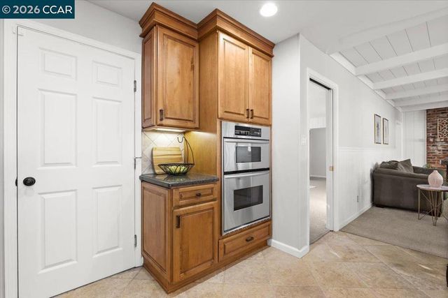 114 Combs Ln, Vallejo, CA 94590