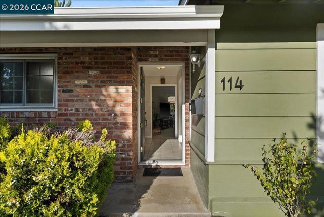 114 Combs Ln, Vallejo, CA 94590
