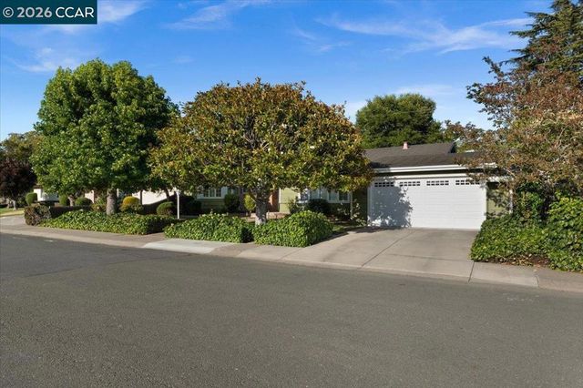 114 Combs Ln, Vallejo, CA 94590