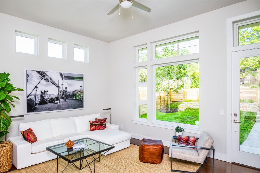 2716 S 5th ST A, Austin, TX 78704