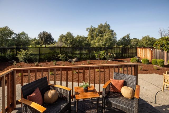 933 Foxridge Way, San Jose, CA 95133