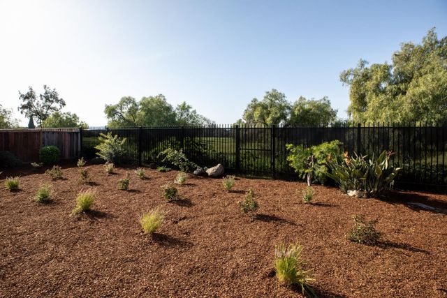 933 Foxridge Way, San Jose, CA 95133