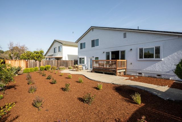 933 Foxridge Way, San Jose, CA 95133