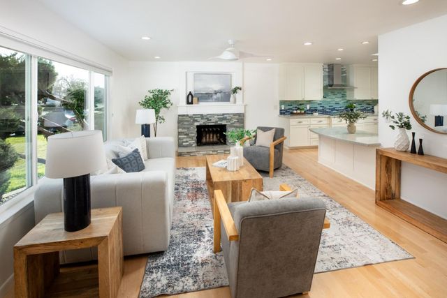 933 Foxridge Way, San Jose, CA 95133