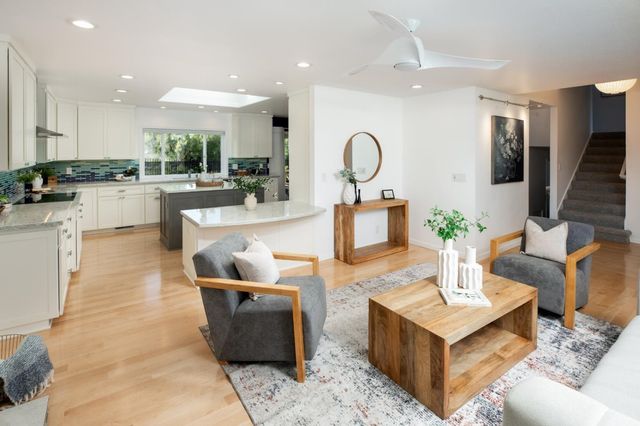 933 Foxridge Way, San Jose, CA 95133