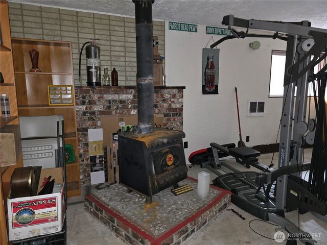 2216 Pershing Street, Aberdeen, WA 98520