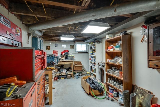1682 S County Line Road, Geneva, OH 44041
