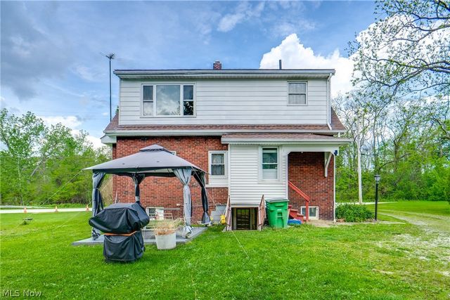 1682 S County Line Road, Geneva, OH 44041