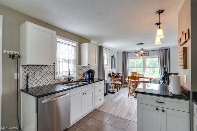 1682 S County Line Road, Geneva, OH 44041