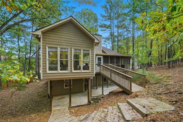 945 Club Chase Court, Roswell, GA 30076