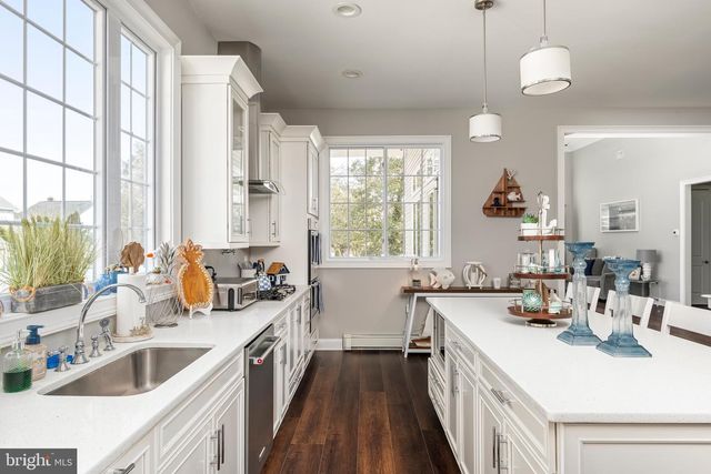 814 LINCOLN AVE, Pine Beach, NJ 08741