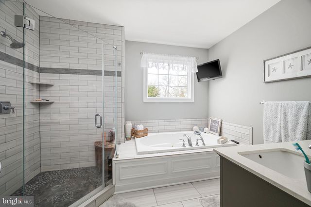 814 LINCOLN AVE, Pine Beach, NJ 08741