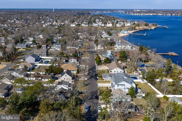 814 LINCOLN AVE, Pine Beach, NJ 08741