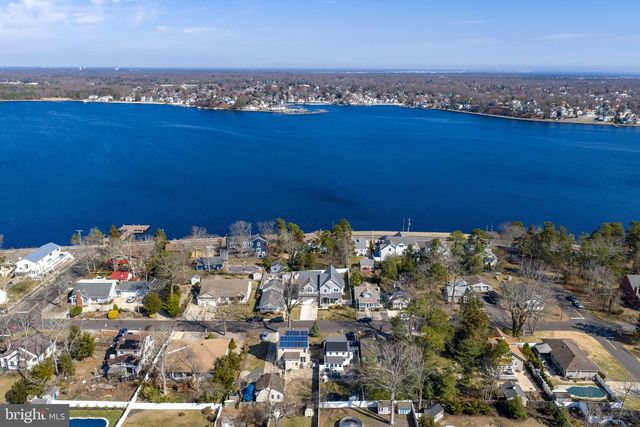 814 LINCOLN AVE, Pine Beach, NJ 08741