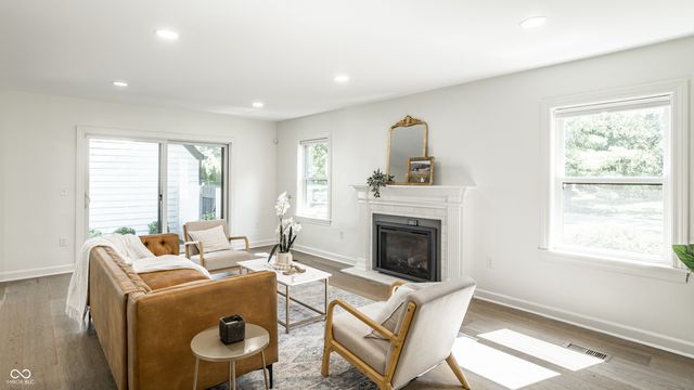 228 E 82nd Street, Indianapolis, IN 46240