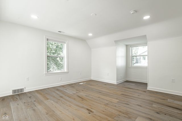 228 E 82nd Street, Indianapolis, IN 46240