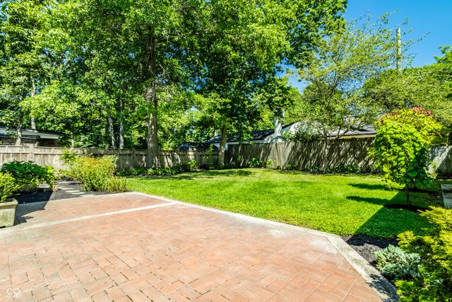 228 E 82nd Street, Indianapolis, IN 46240