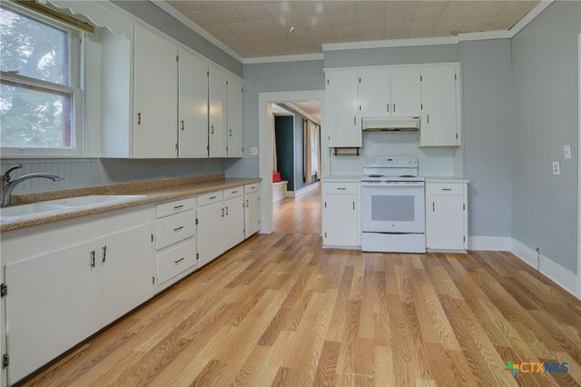 262 Clemens Avenue, New Braunfels, TX 78130