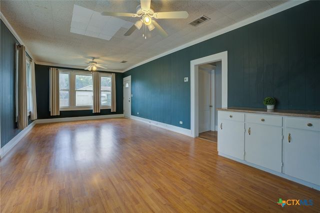 262 Clemens Avenue, New Braunfels, TX 78130