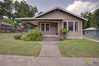 262 Clemens Avenue, New Braunfels, TX 78130