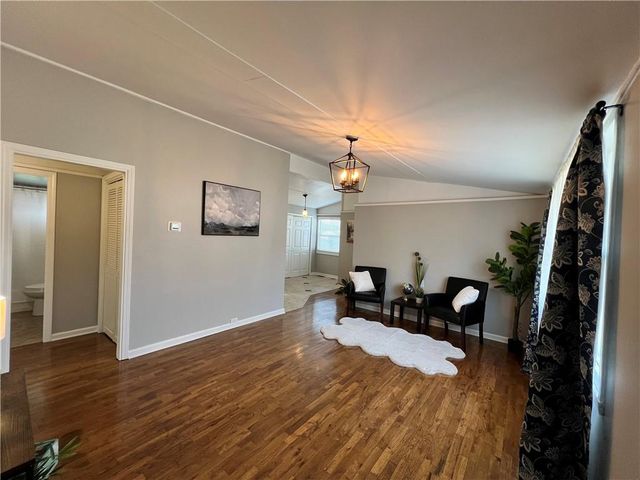 1224 S Delaware Avenue, Independence, MO 64055