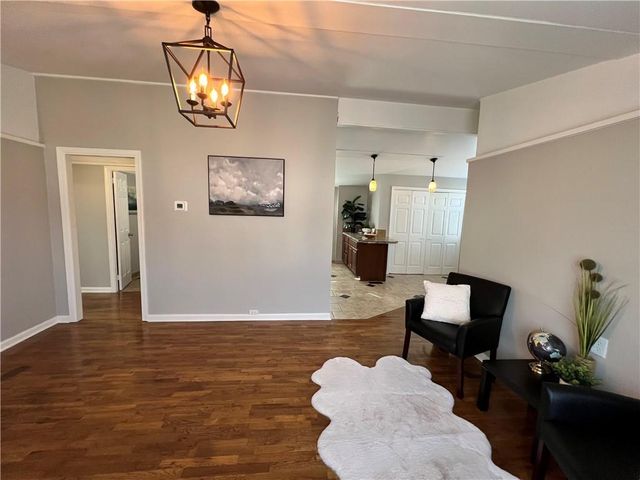 1224 S Delaware Avenue, Independence, MO 64055