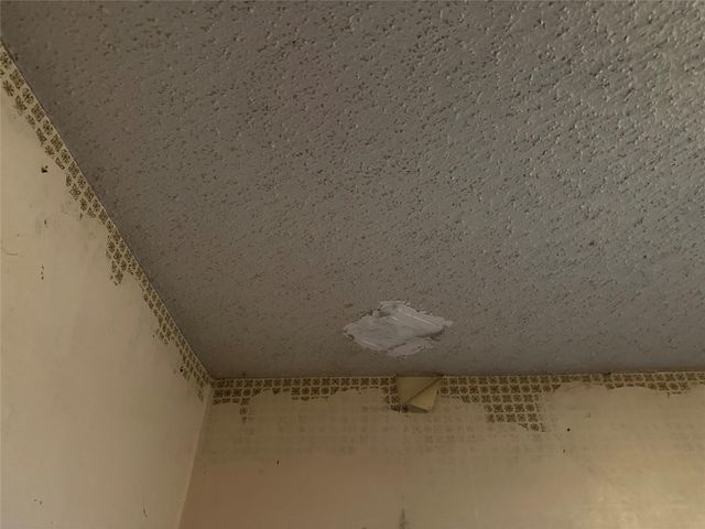 321 Olive Street, Huntsville, TX 77340