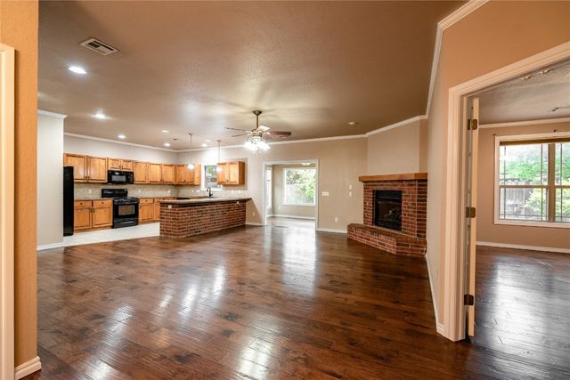 627 W Washington Street, Piedmont, OK 73078