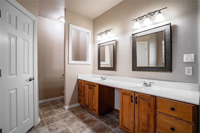 627 W Washington Street, Piedmont, OK 73078
