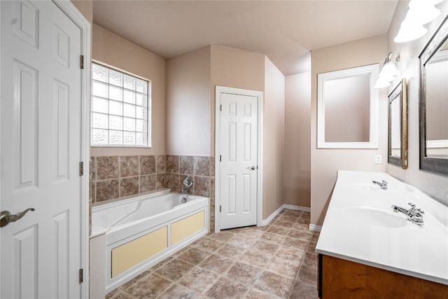 627 W Washington Street, Piedmont, OK 73078