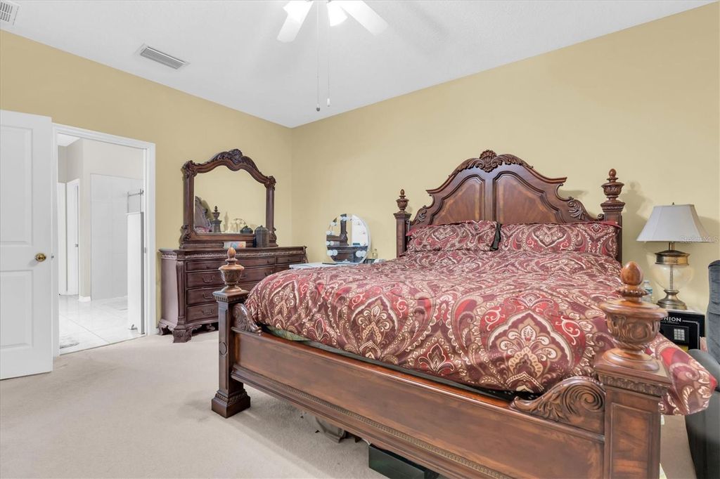 Image 19 of property listing at 19714 WYNDHAM LAKES DRIVE, Odessa, FL 33556