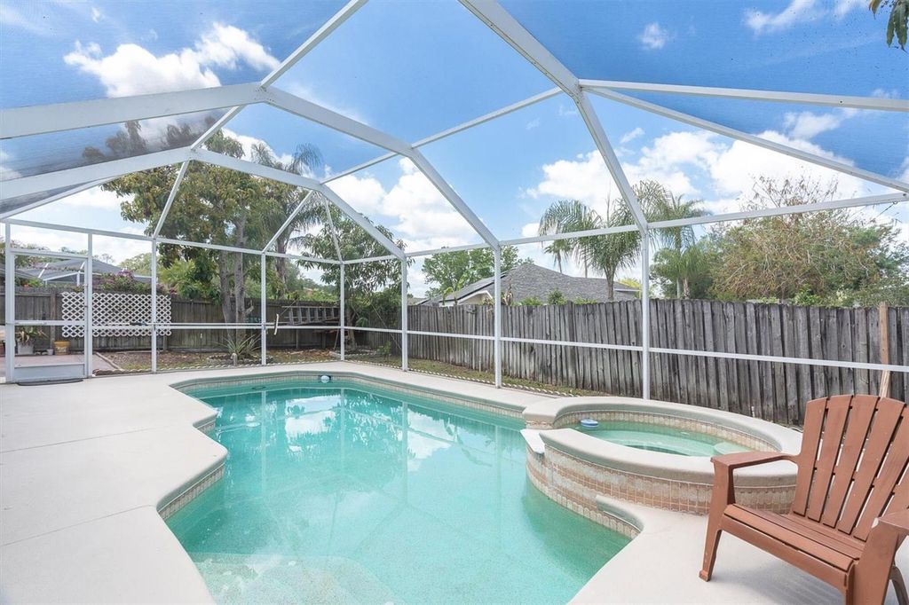 Image 32 of property listing at 19714 WYNDHAM LAKES DRIVE, Odessa, FL 33556