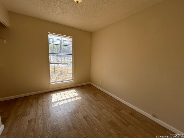 923 F St, San Antonio, TX 78220