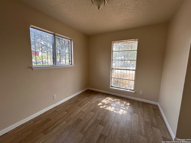 923 F St, San Antonio, TX 78220