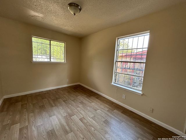 923 F St, San Antonio, TX 78220