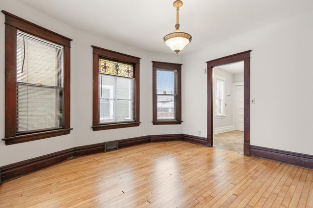 1222 6th Street NE, Minneapolis, MN 55413