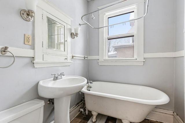 1222 6th Street NE, Minneapolis, MN 55413