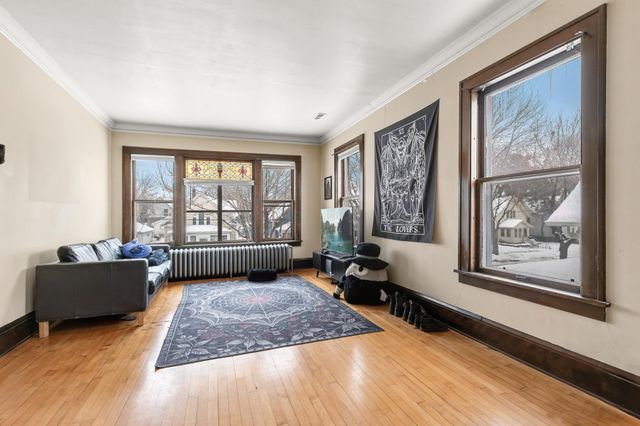 1222 6th Street NE, Minneapolis, MN 55413