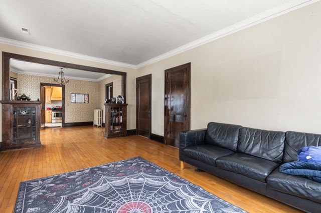 1222 6th Street NE, Minneapolis, MN 55413