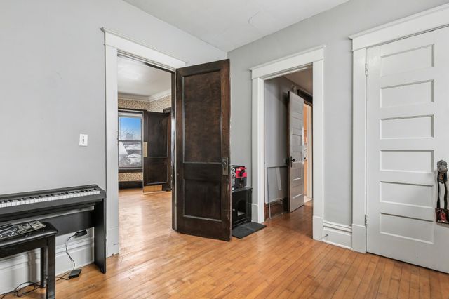 1222 6th Street NE, Minneapolis, MN 55413