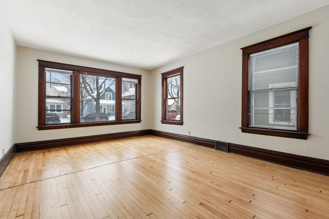 1222 6th Street NE, Minneapolis, MN 55413