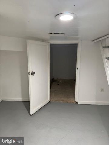 2811 E VENANGO ST, Philadelphia, PA 19134