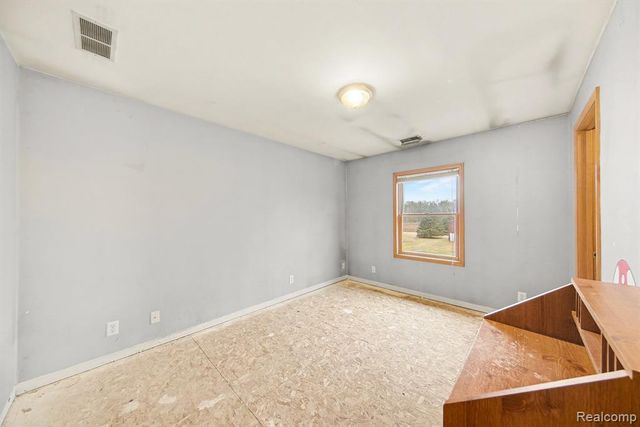 23780 Carleton West Road, Belleville, MI 48111