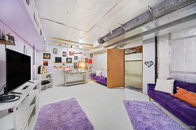 23780 Carleton West Road, Belleville, MI 48111