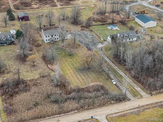 23780 Carleton West Road, Belleville, MI 48111
