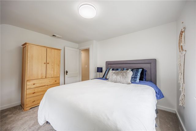 210 East Linden Avenue, East Rochester, NY 14445