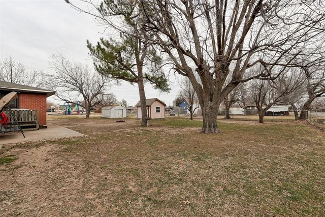 204 N Cherry Avenue, Union City, OK 73090