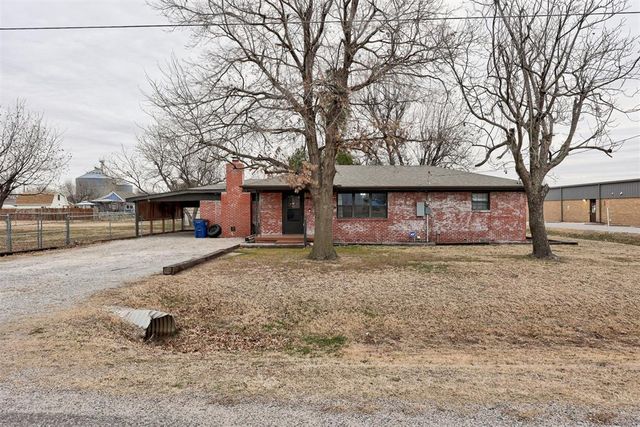 204 N Cherry Avenue, Union City, OK 73090