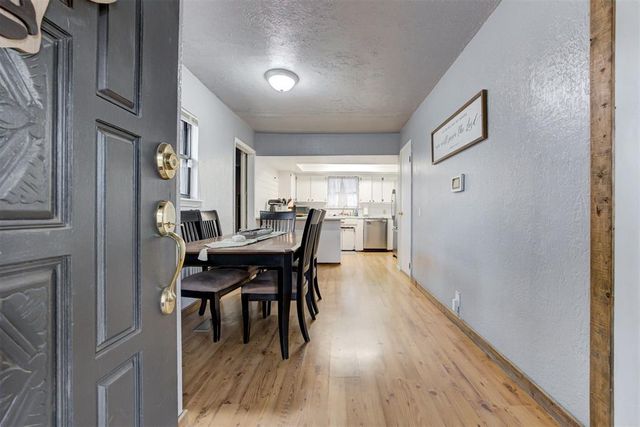 204 N Cherry Avenue, Union City, OK 73090