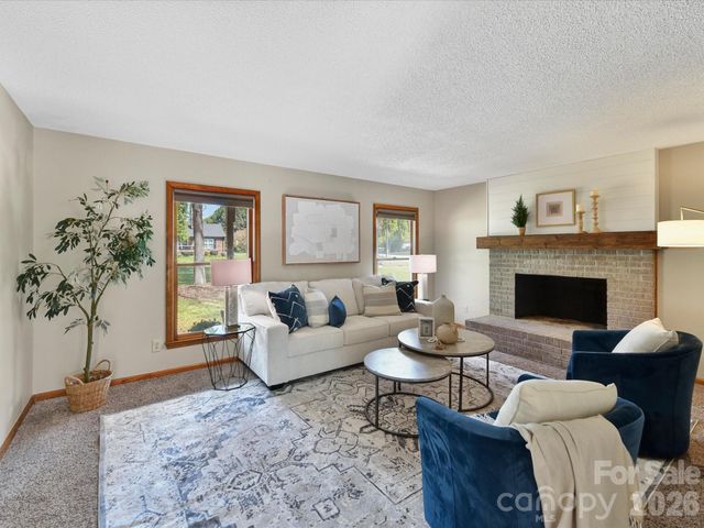 142 Scotland Drive, Mooresville, NC 28115